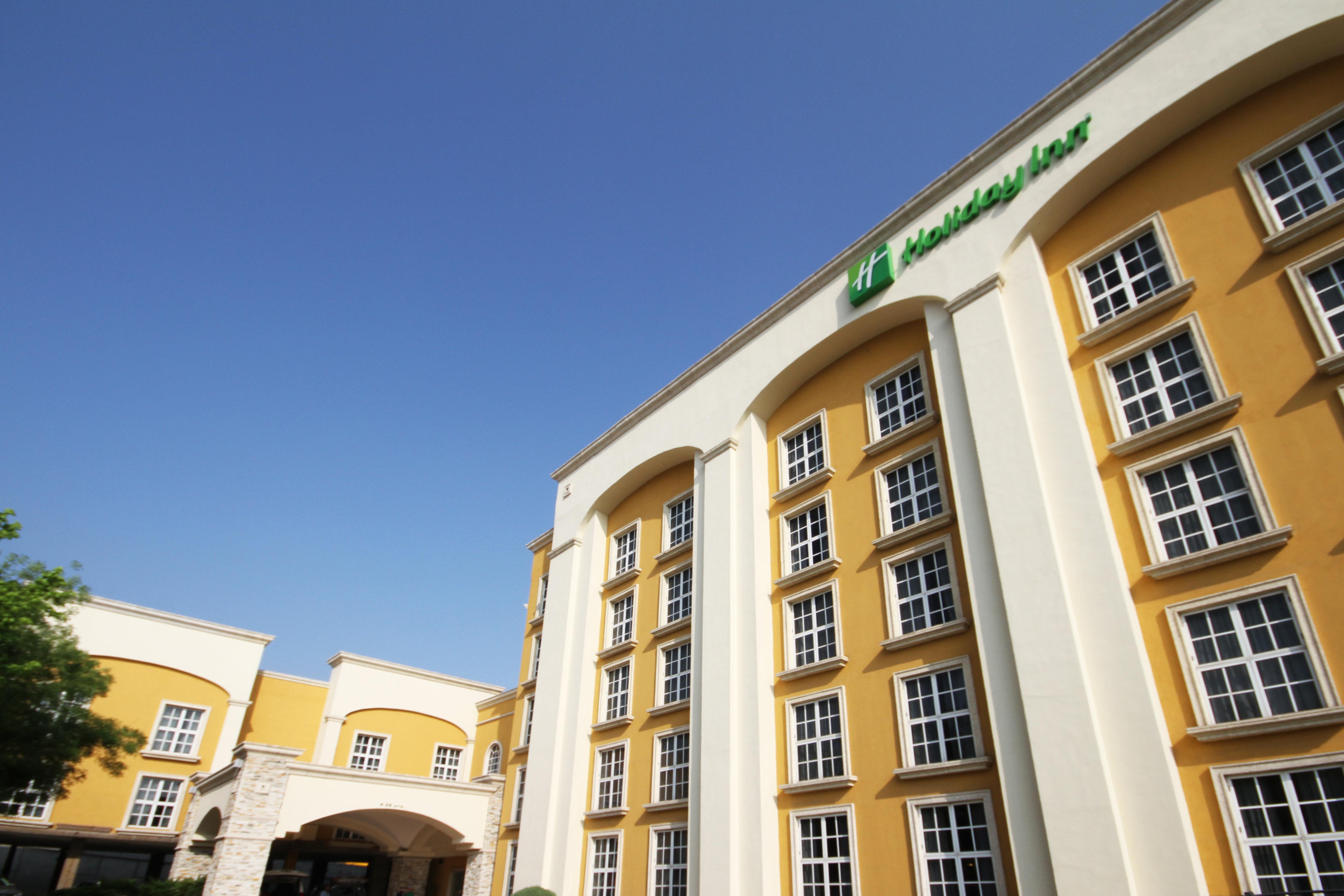 Holiday Inn Monclova By Ihg Exterior photo